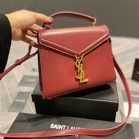 ysl ショルダーバッグ|Saint Laurent .